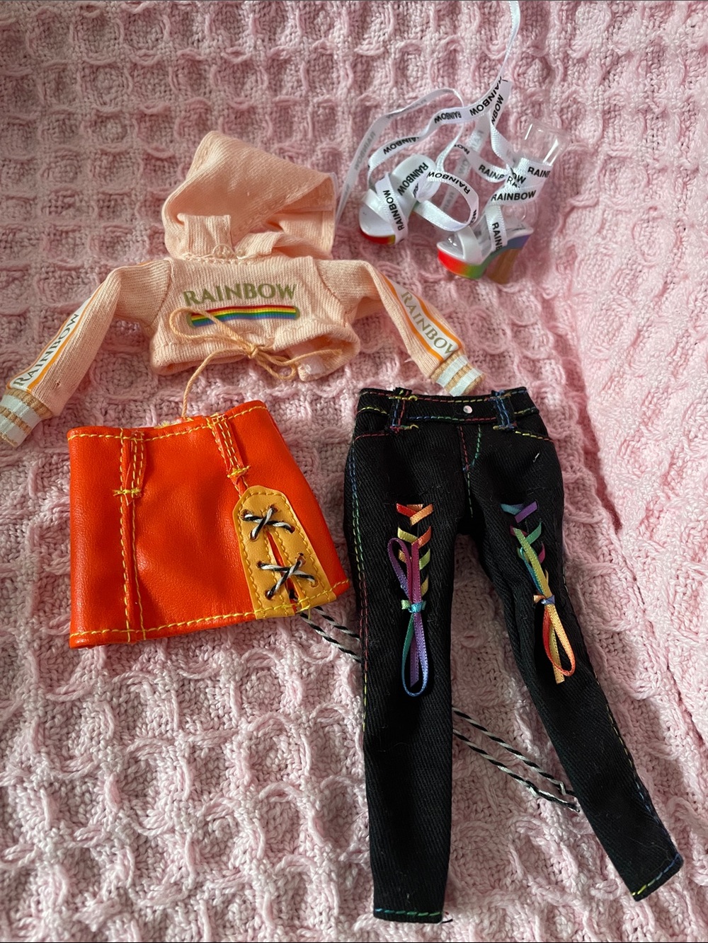 Rainbow High -  Doll Clothing Rainbow and Orange themed and heels